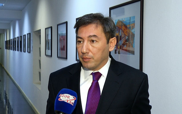 ilham-eliyevin-faktlara-esaslanan-cixisi-pasinyani-cas-bas-saldi