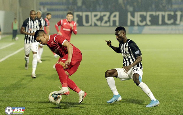 neftci-kesleye-qalib-geldi