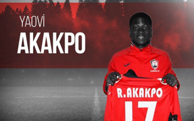 qebele-afrikali-futbolcu-ile-resmi-muqavile-imzaladi