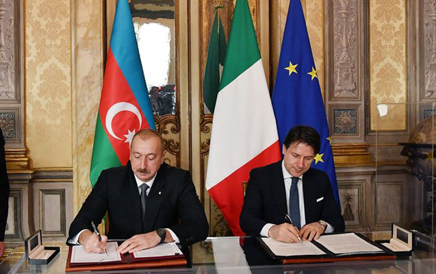 azerbaycan-italiya-senedleri-mubadile-edilib