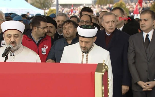 erdogan-idlib-sehidinin-vida-merasiminde