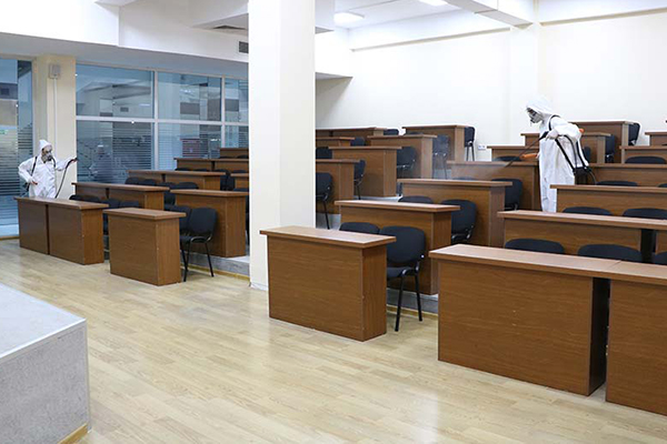 azerbaycan-universitetinde-dezinfeksiya-isleri-aparilib