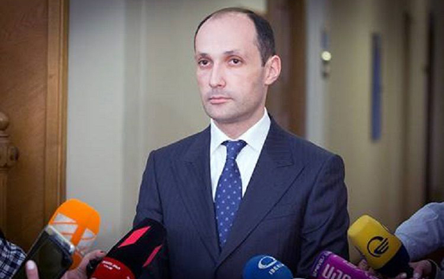 gurcustanda-nazir-muavini-koronavirusa-yoluxdu