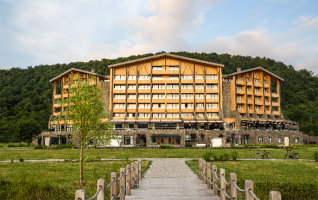 chenot-palace-gabaladan-xususi-yaz-teklifleri