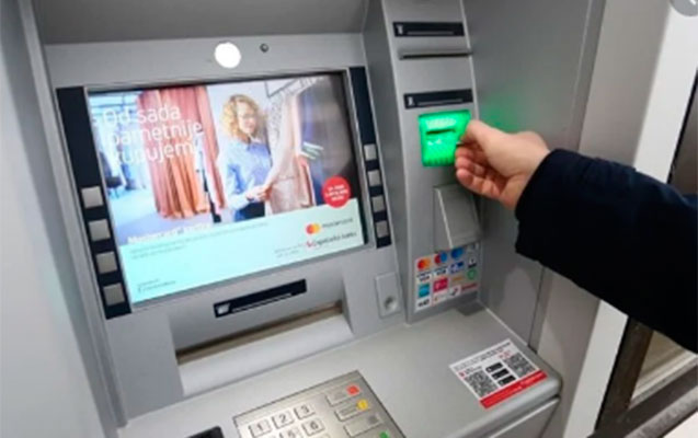 pensiya-ve-yardimlari-istenilen-bankin-bankomatindan-cixara-bilersiz