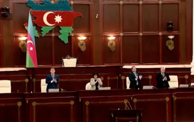 milli-meclisden-koronavirusla-mubarizede-on-cergede-olanlara-destek