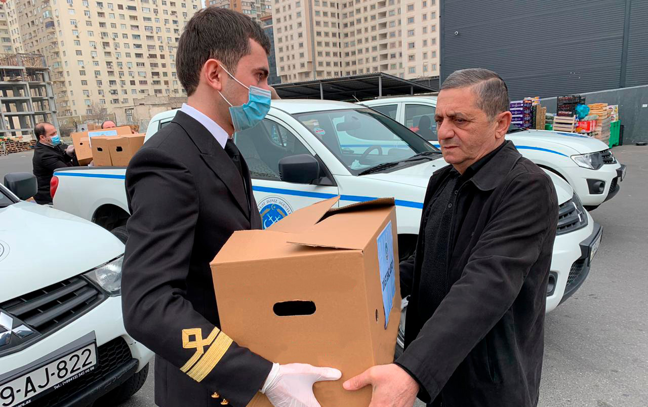 dovlet-deniz-agentliyi-100-aileye-yardim-etdi