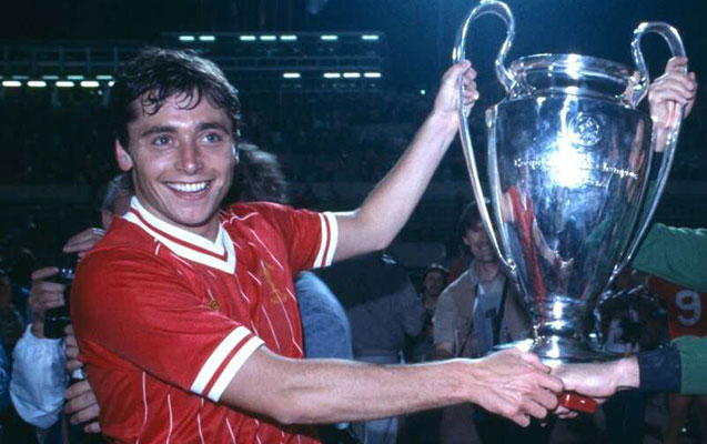 liverpulun-kecmis-futbolcusu-dunyasini-deyisdi
