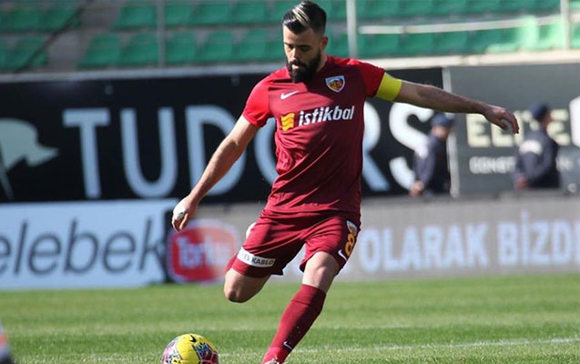turkiyeli-futbolcu-azerbaycan-millisinden-imtina-etdi
