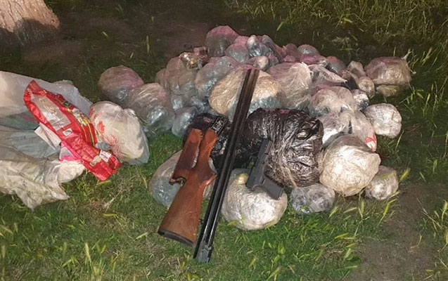 115-kq-narkotikle-tutulanlar-naryadin-uzerine-masin-surdu