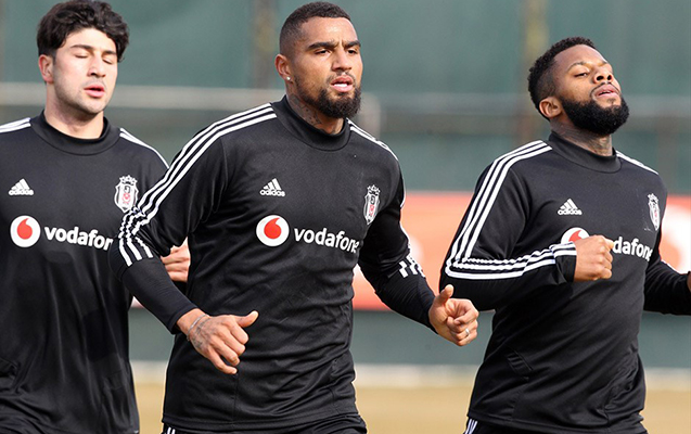 besiktasin-futbolculari-karantine-alindi