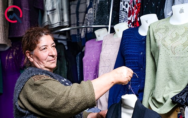 Bazarlar açılsa da, mayda qış geyimləri satılır