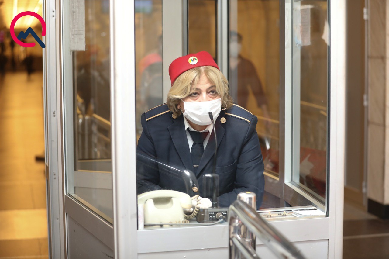 Спустя 39 дней: метро в Баку возобновило работу. Фотографии