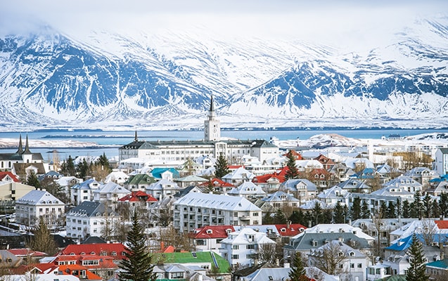 islandiya-qapilarini-turistlere-bu-tarixde-acacaq