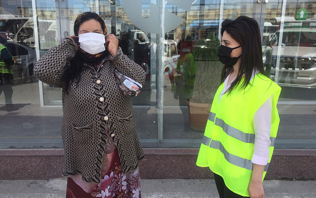 Qaradağda əhaliyə tibbi maskalar paylanılır