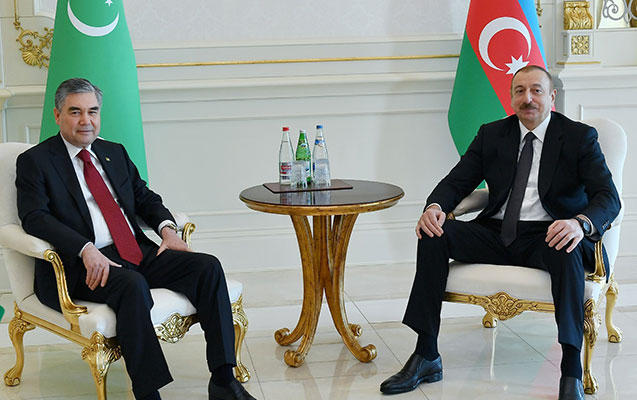 berdimehemmedov-prezidenti-ve-azerbaycan-xalqini-tebrik-etdi