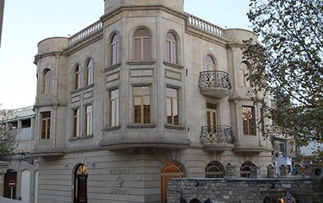 xezer-lenkeranin-bakidaki-ofisi-satisa-cixarildi