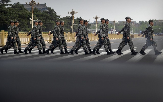 Çinin bu şəhərində hərbi vəziyyət tətbiq edildi