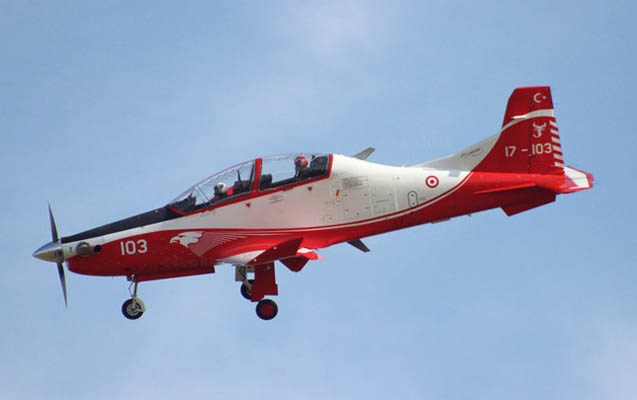 turkiyede-telim-teyyaresi-qezaya-dusdu