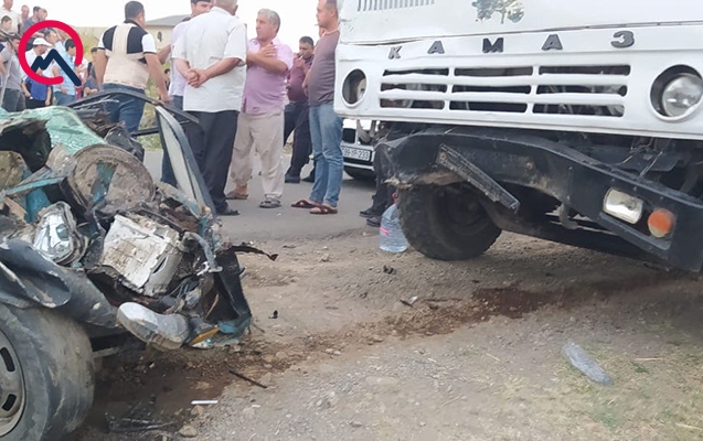 dunenki-dord-qezada-5-nefer-olub