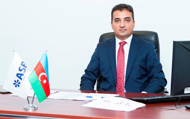 azerbaycanda-bank-sedri-koronavirusdan-vefat-etdi