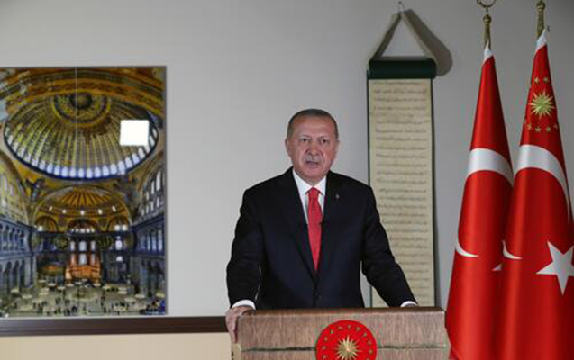 ayasofyaya-giris-pulsuz-oldu-ilk-namazin-vaxti-aciqlandi
