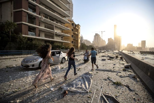Beyrut partlayışdan sonra - Fotolar