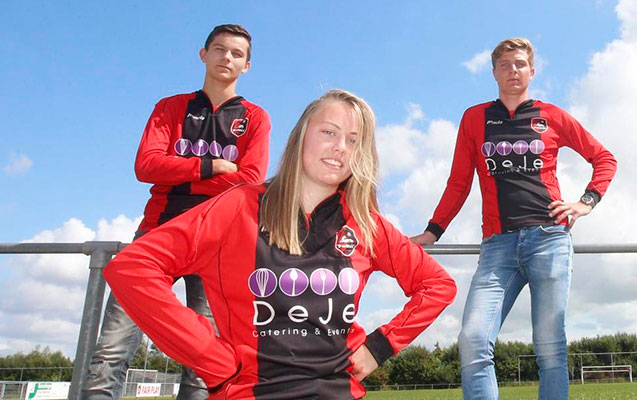qadin-futbolcu-kisiler-komandasinda-oynayacaq