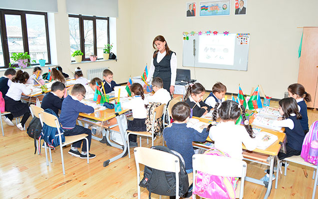 yeni-ders-ilinde-enenevi-yoxsa-virtual