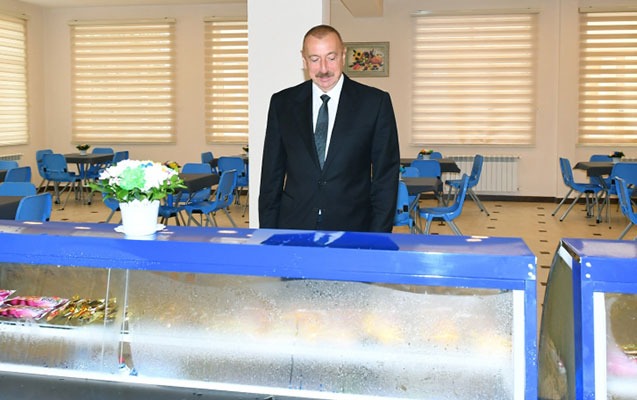 Prezident Aqarunovun adını daşıyan məktəbin açılışında