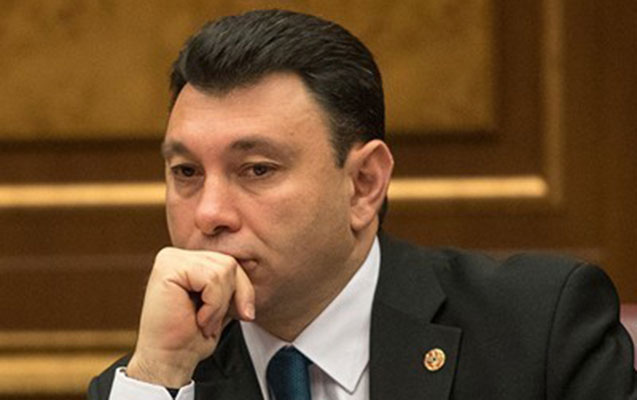 ermenistan-parlamentinin-kecmis-vitse-spikeri-hebse-gonderildi