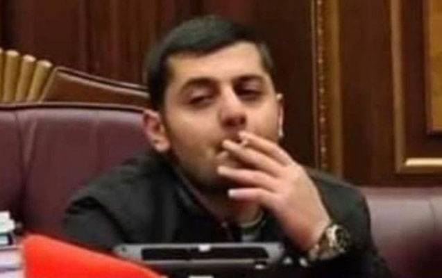 Ermənistan parlamentinə basqın edənlərdən biri ölmüş halda  tapıldı