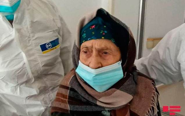 Goranboyda 110 yaşlı qadın koronavirusdan sağalıb