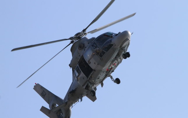 kanadada-helikopter-dusdu-4-nefer-oldu