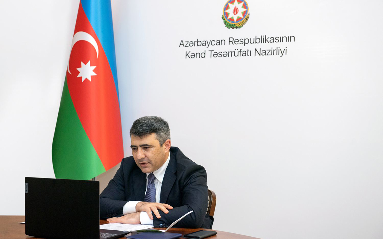 barama-istehsalinin-semereli-teskili-movzusunda-onlayn-musavire-kecirilib