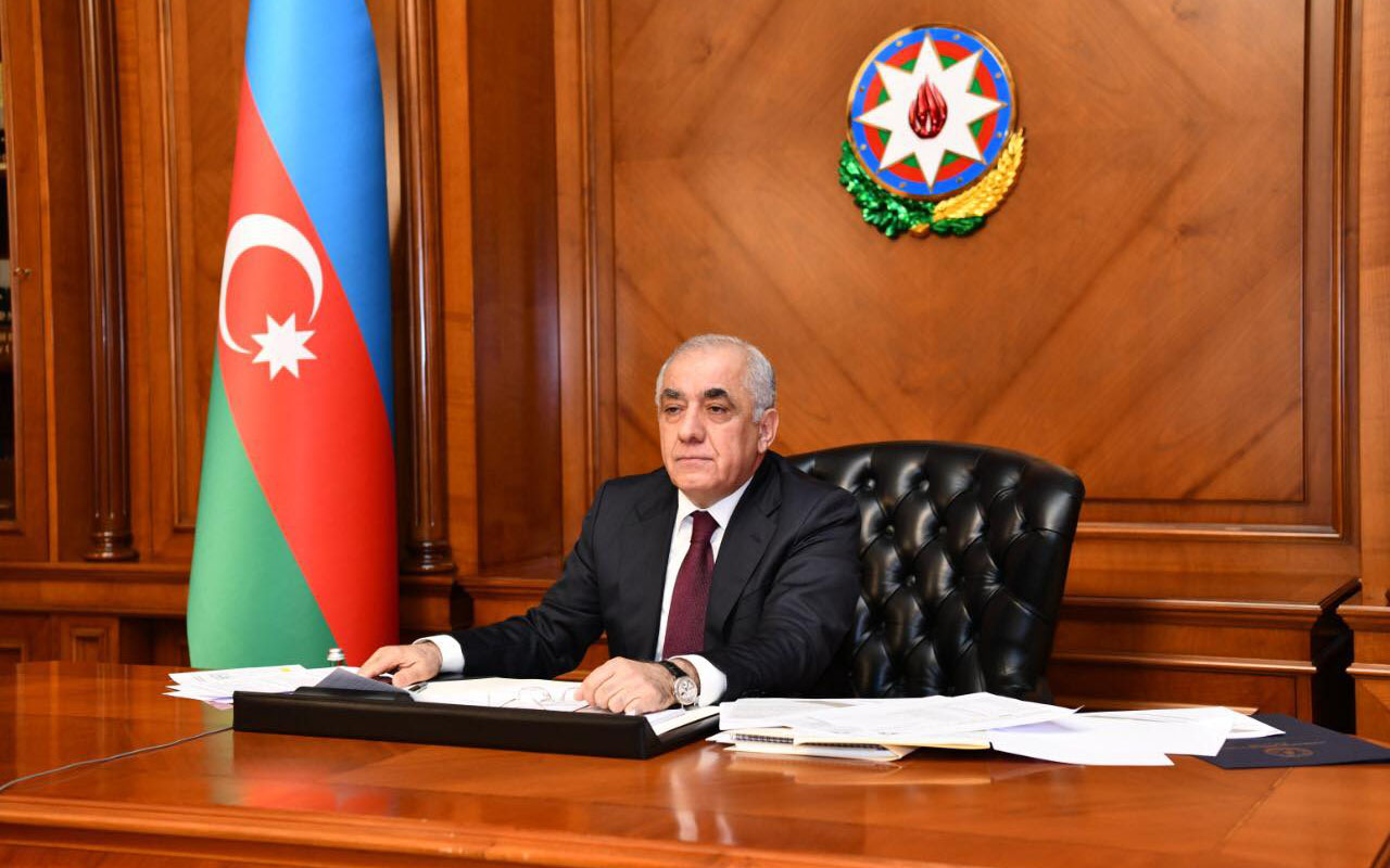 investisiya-holdinqinin-musahide-surasinin-novbeti-iclasi-kecirildi