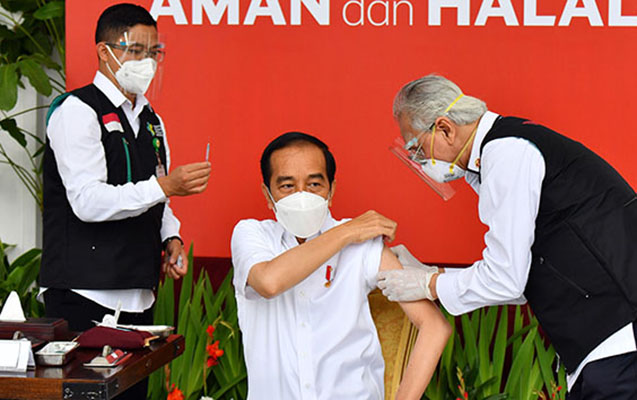indoneziyada-ilk-peyvend-prezidente-vuruldu
