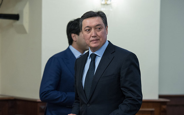 yeniden-qazaxistanin-bas-naziri-teyin-olundu