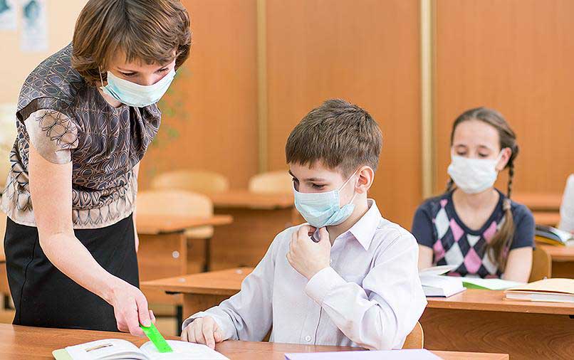 bakida-muellim-sagirdler-terefinden-doyulub