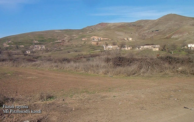fuzulinin-daha-bir-kendinden