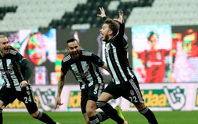 besiktasda-iki-ayriliq