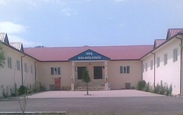 sehidin-adini-dasiyan-mekteb-qazsiz-qalib