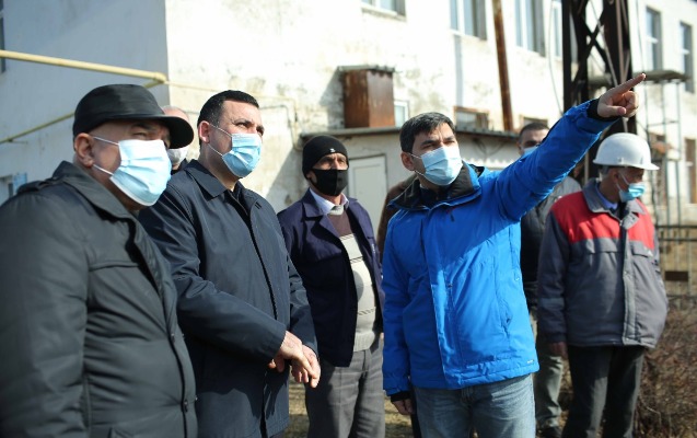 adnsu-rehberliyi-daskesen-demir-filizi-sahesi-ile-tanis-olub