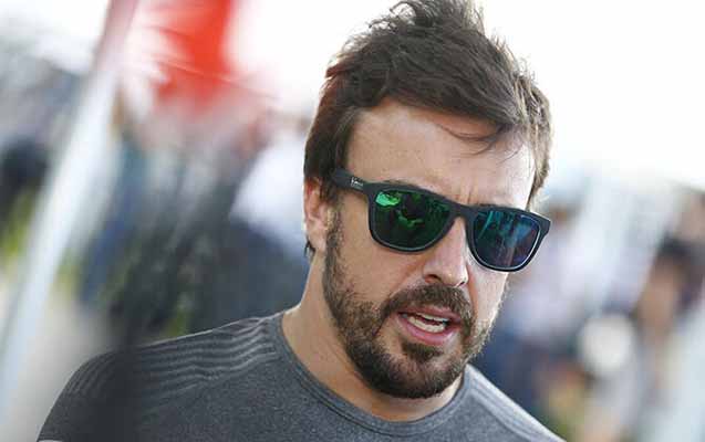 fernando-alonsonu-masin-vurdu