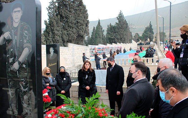 yasamalda-sehid-herbi-qulluqcumuz-yad-edildi