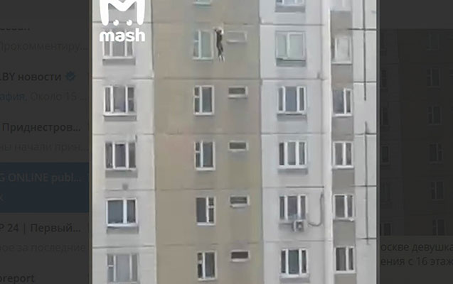 moskvada-16-ci-mertebeden-yixilan-qadin-sag-qaldi