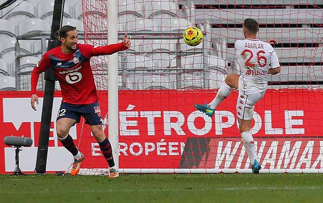 turk-futbolcu-avroliqanin-tarixine-dusdu