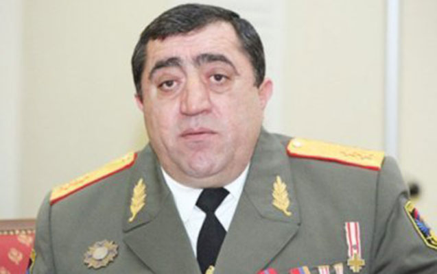 Erməni general da Paşinyanın istefası tələbinə qoşuldu