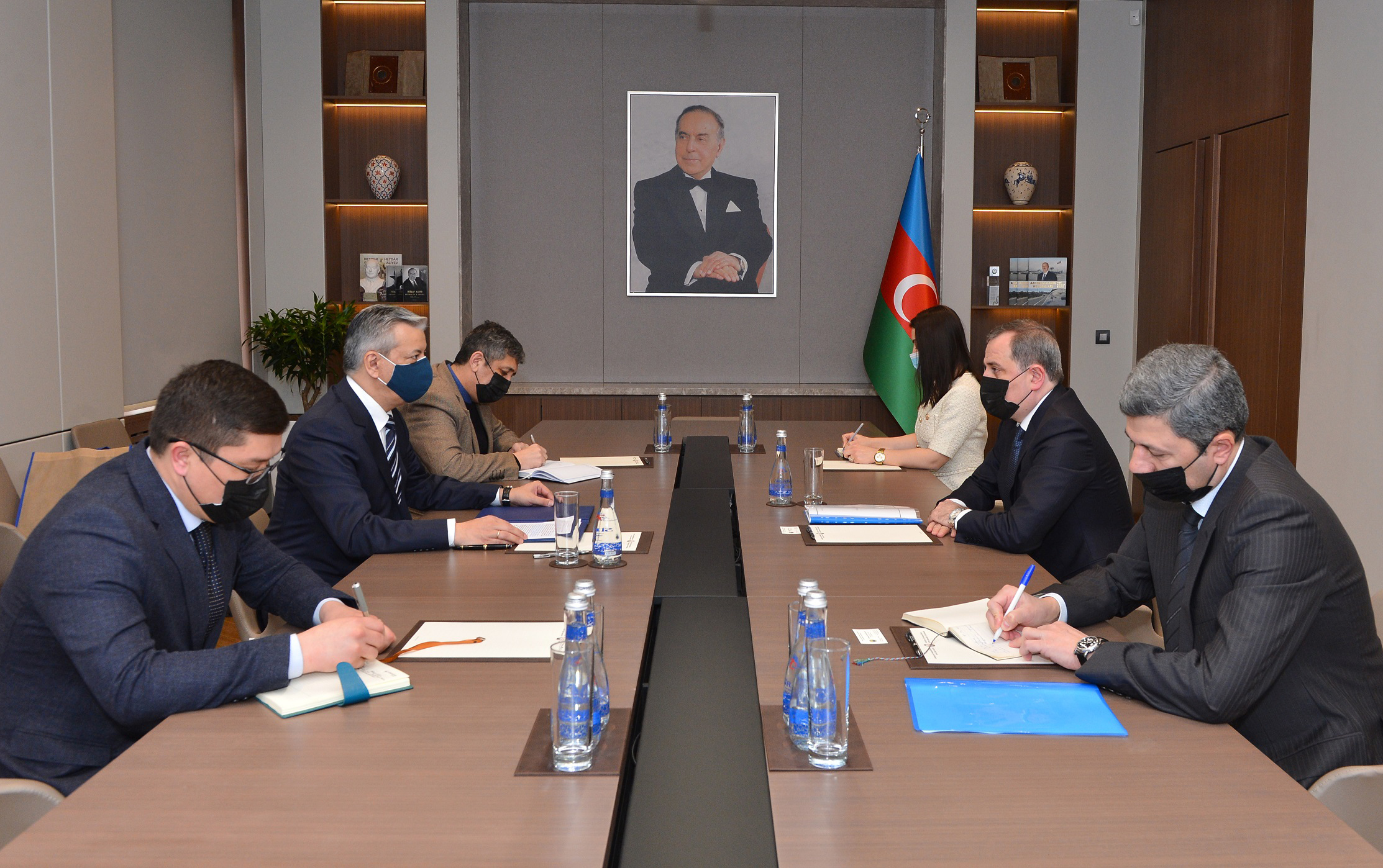 ceyhun-bayramov-ozbekistan-sefiri-ile-gorusdu