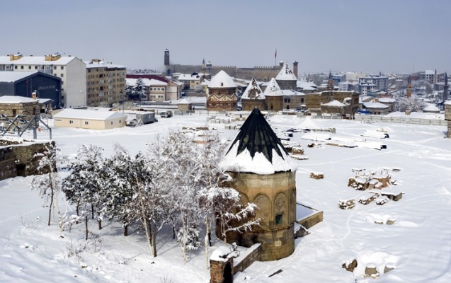 turkiyenin-serqinin-qis-nagili